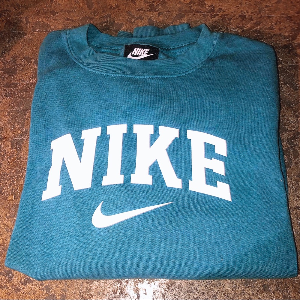 Nike sweatshirt